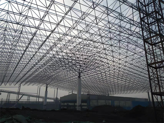 大型煤棚安装队